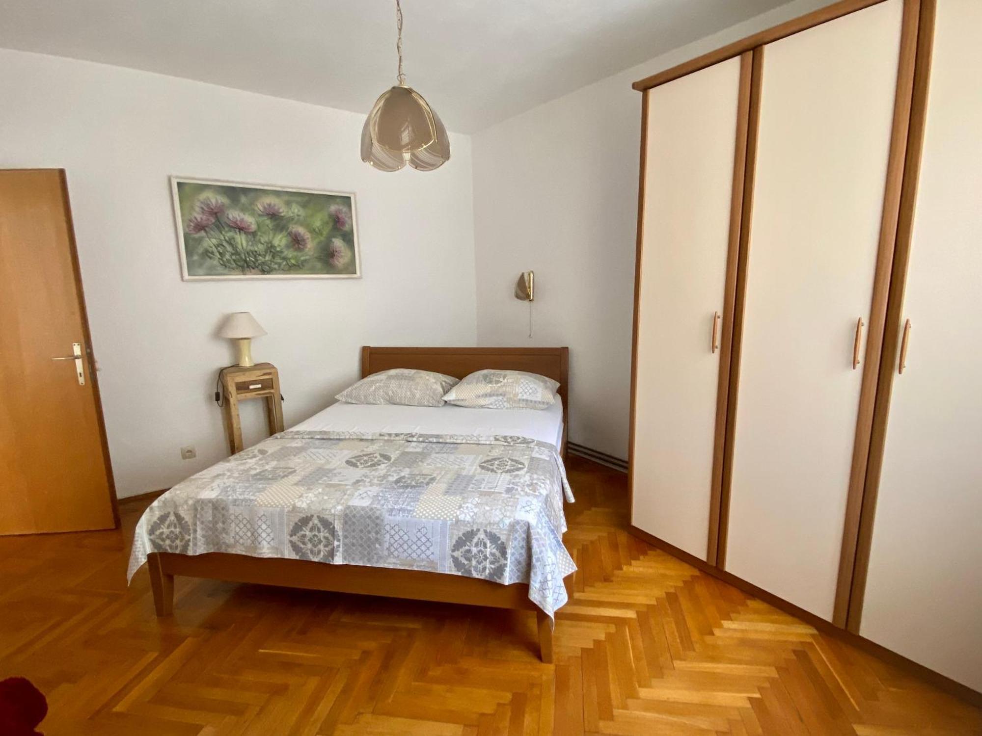 Apartments Iva Alla 特罗吉尔 外观 照片